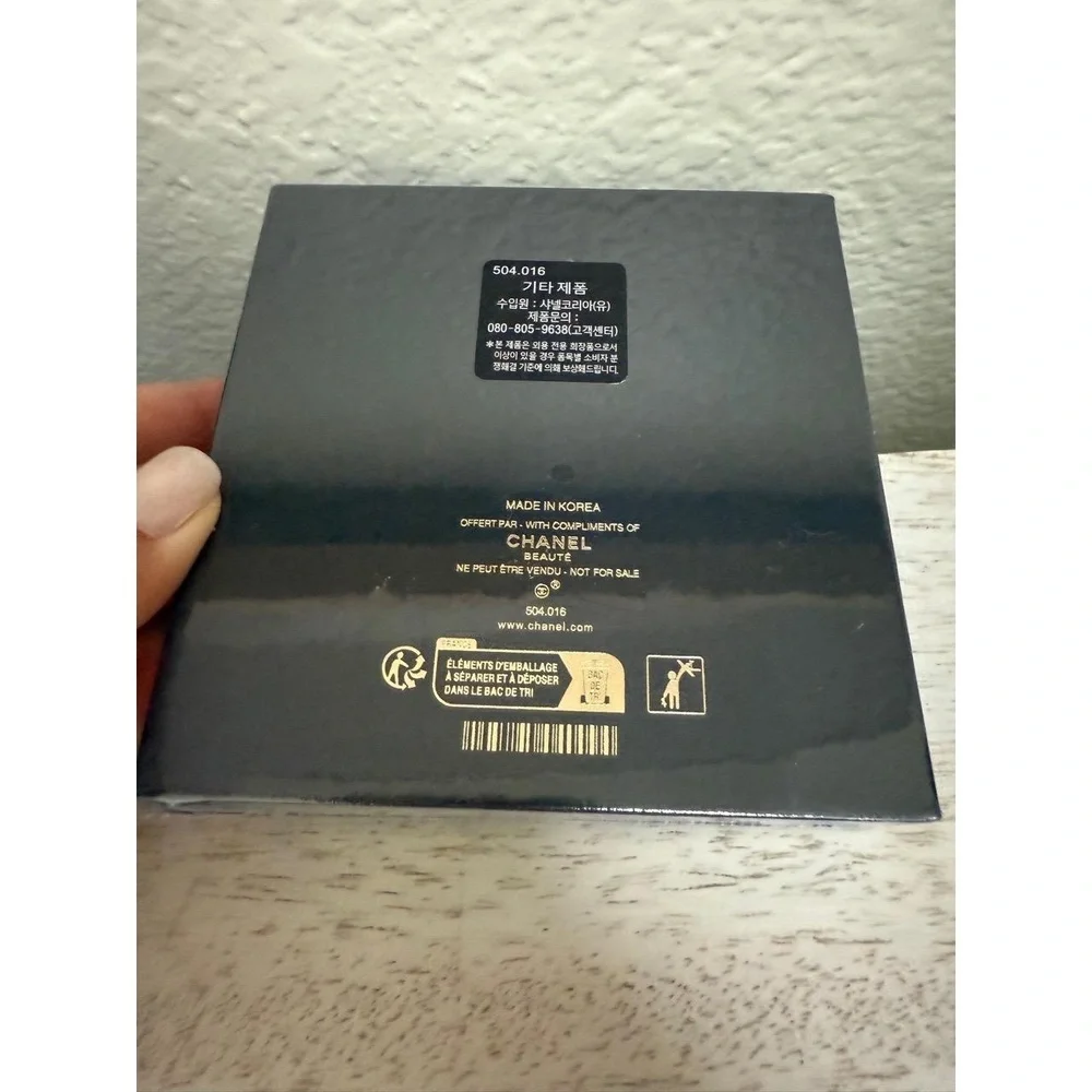 NIB Sealed Chanel Coco Novelty Crush Lock and Key